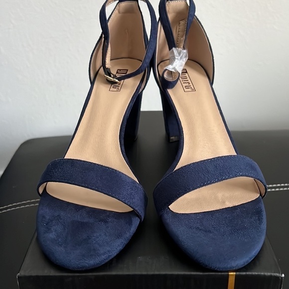 Blue suede open toed chunky heels with ankle strap size 10 - Picture 8 of 9